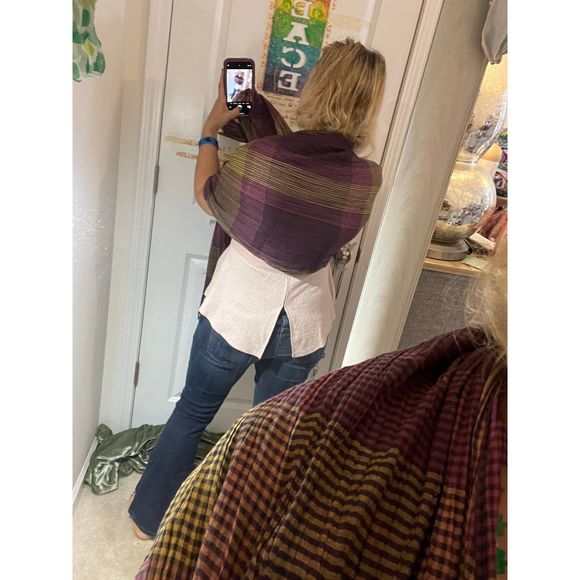 COPY - ❤️🧣BEAUTIFUL DESIGNER SCARF🧣❤️INFINITY LONG EUC GIFT Purple Plaid Print - Picture 4 of 9